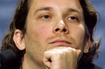 Christian Ulmen schl�ft allein